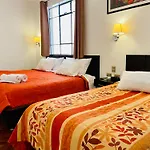 Hostal & Apartments El Triunfo