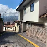 Hostal Qolqampata