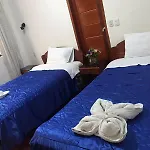 Hostal Alfredo\'S Palace