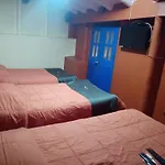 Hostal Will House