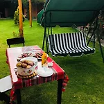 Rooms In Urubamba - Hostal Tupananchiskama