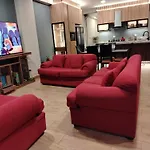 Mmarros Inn