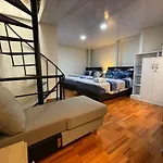 Minidepartamento De 3 Pisos, Completo Y Comodo