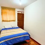 Munay Host & Memories Yuracponco