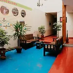 Hostal Pachacuteq Inn