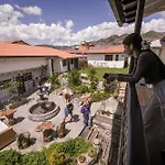 Black Llama Hostel Cusco