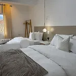 Luxuriou Apart 2 Blocks From The Main Square 4 Bed