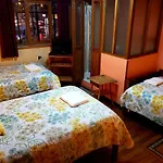 Hostal La Nuit