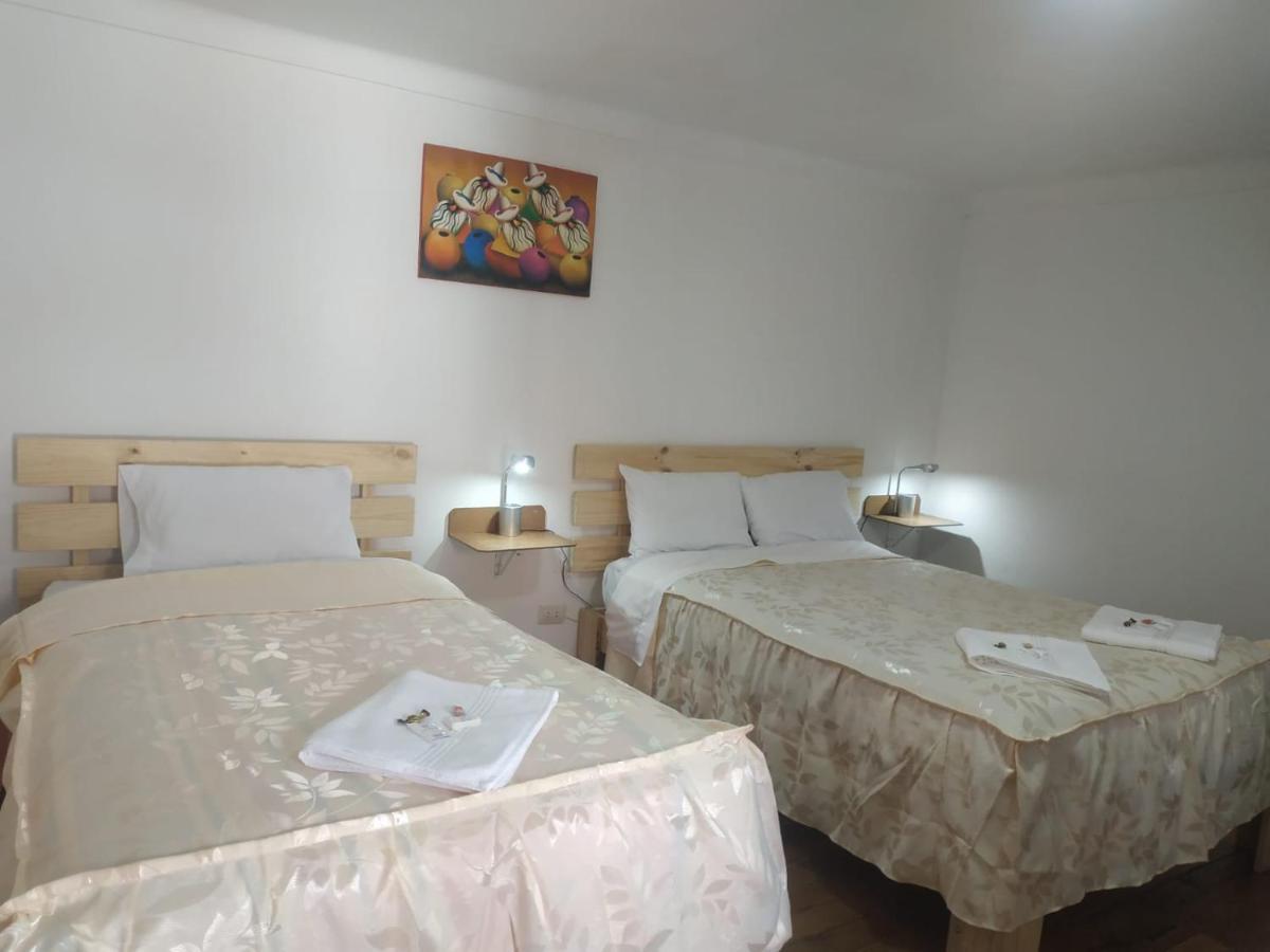 Anais Y Nicolas Hostel