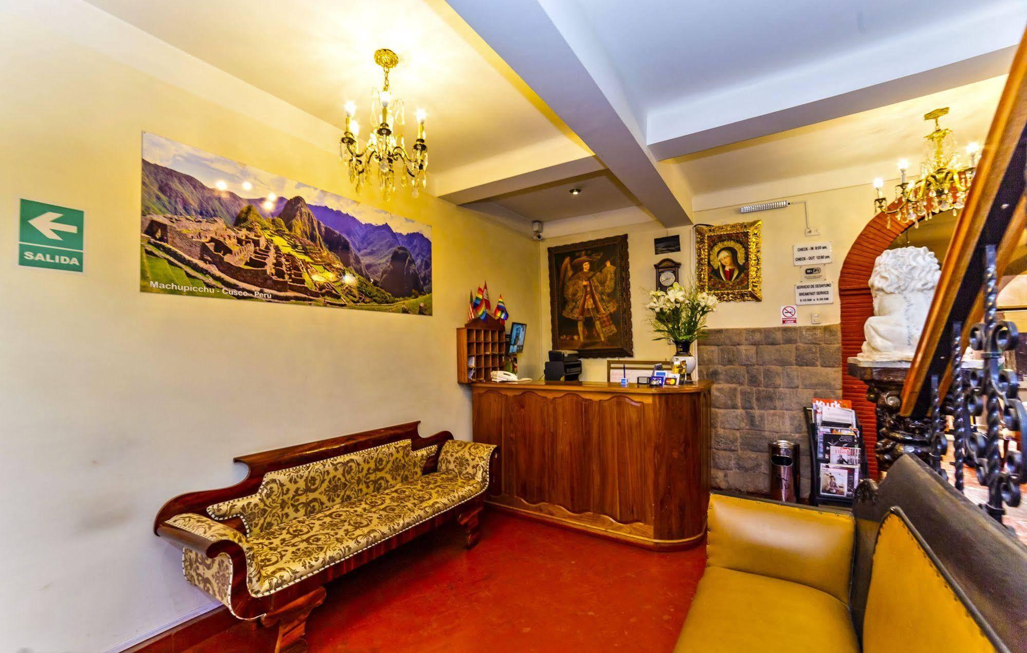 Fuente De Agua Hotel Cusco