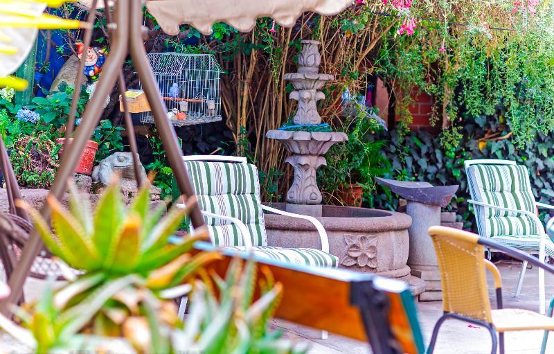 Fuente De Agua Hotel