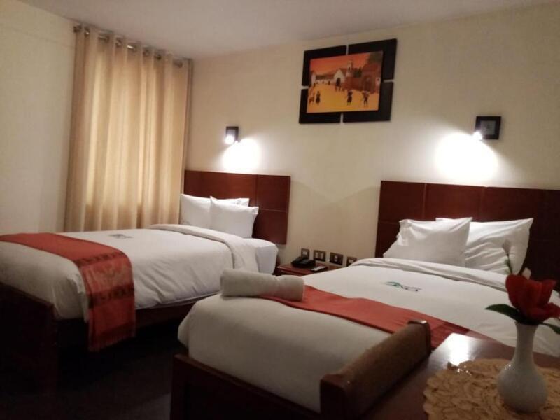 Golden Peru Hotel 2*