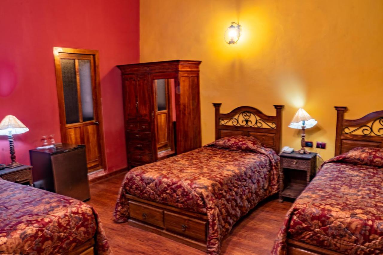 Marqueses Hotel