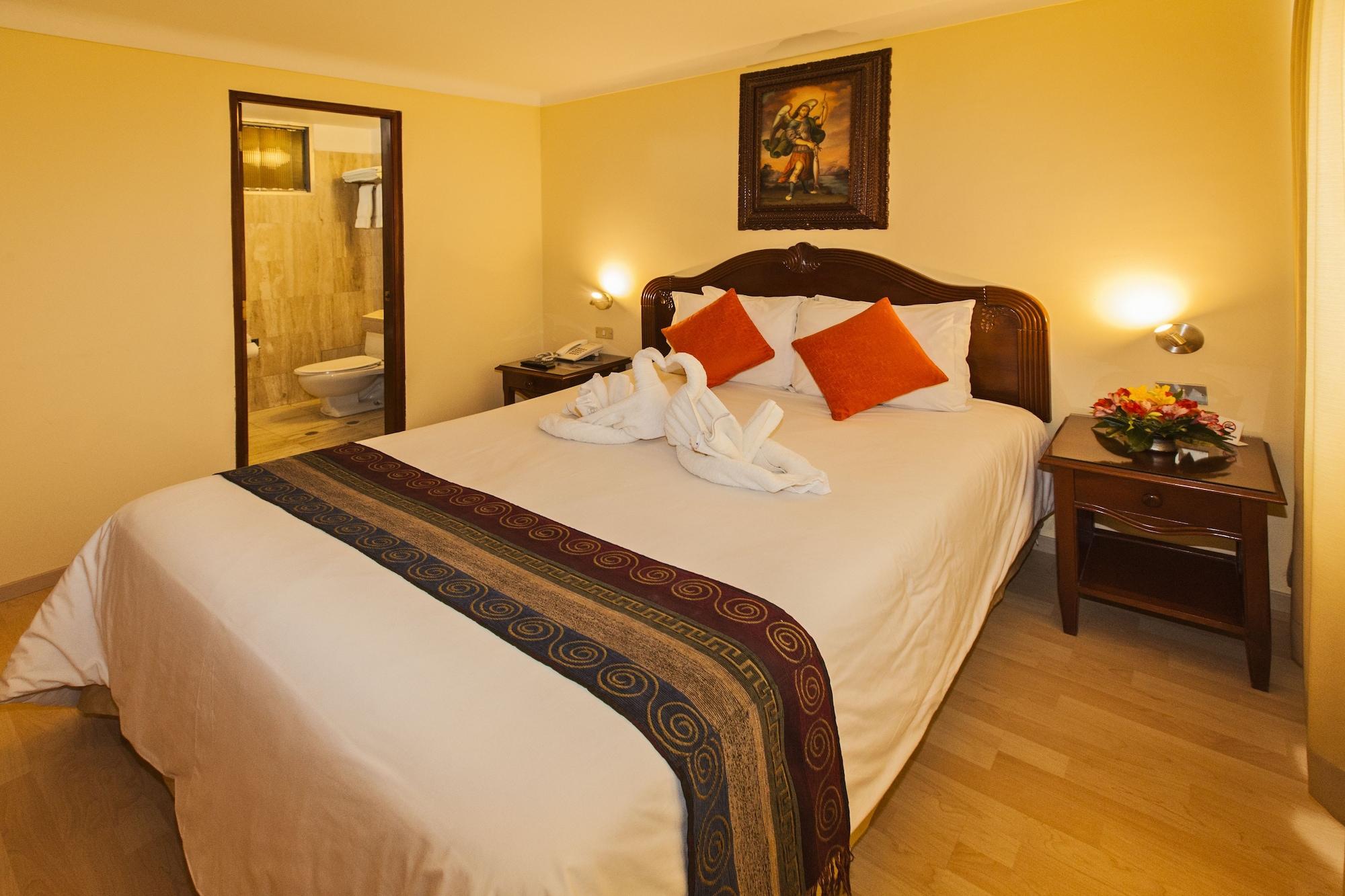 Agustos Hotel 3*