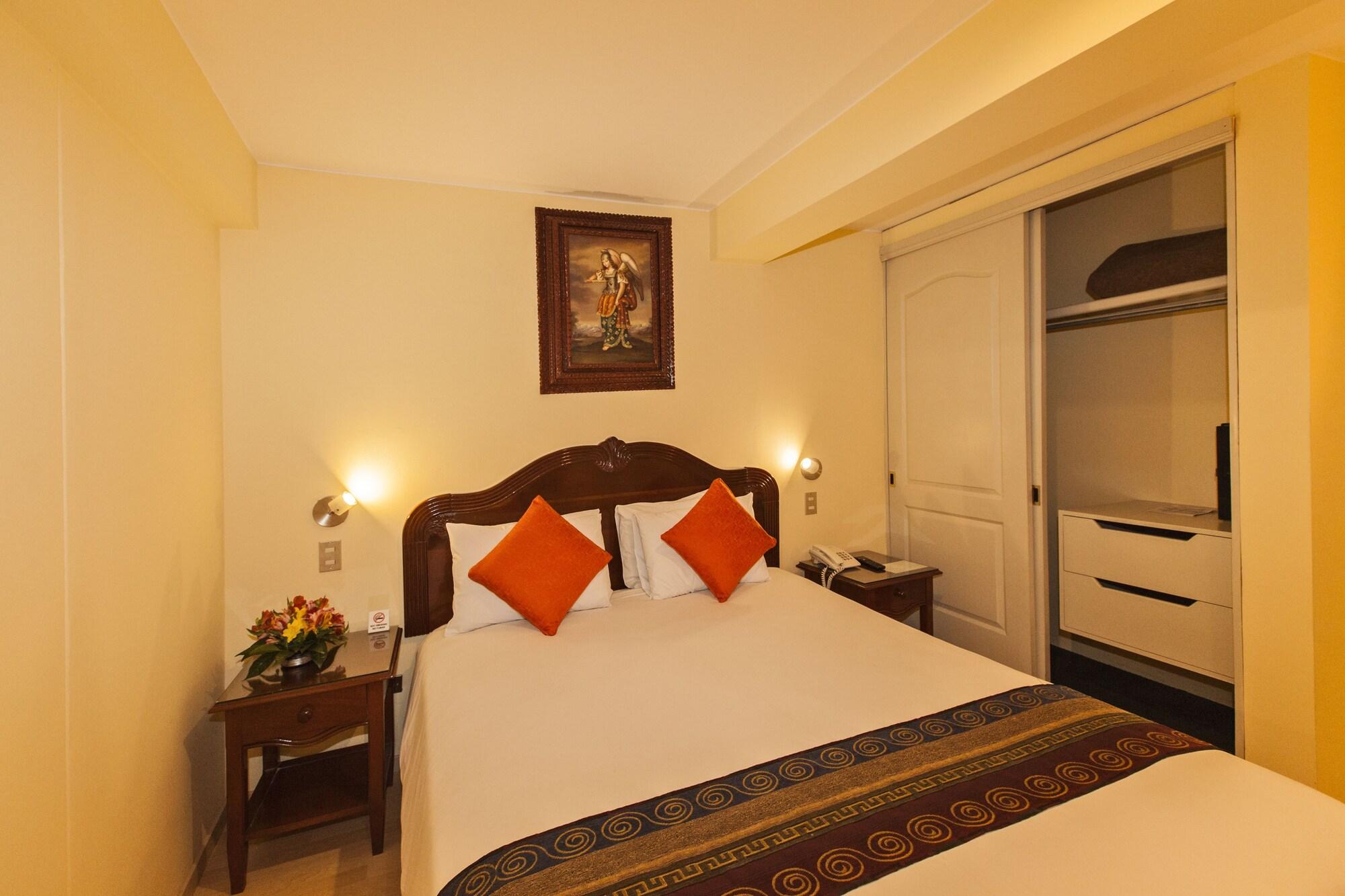 Hotel Agustos