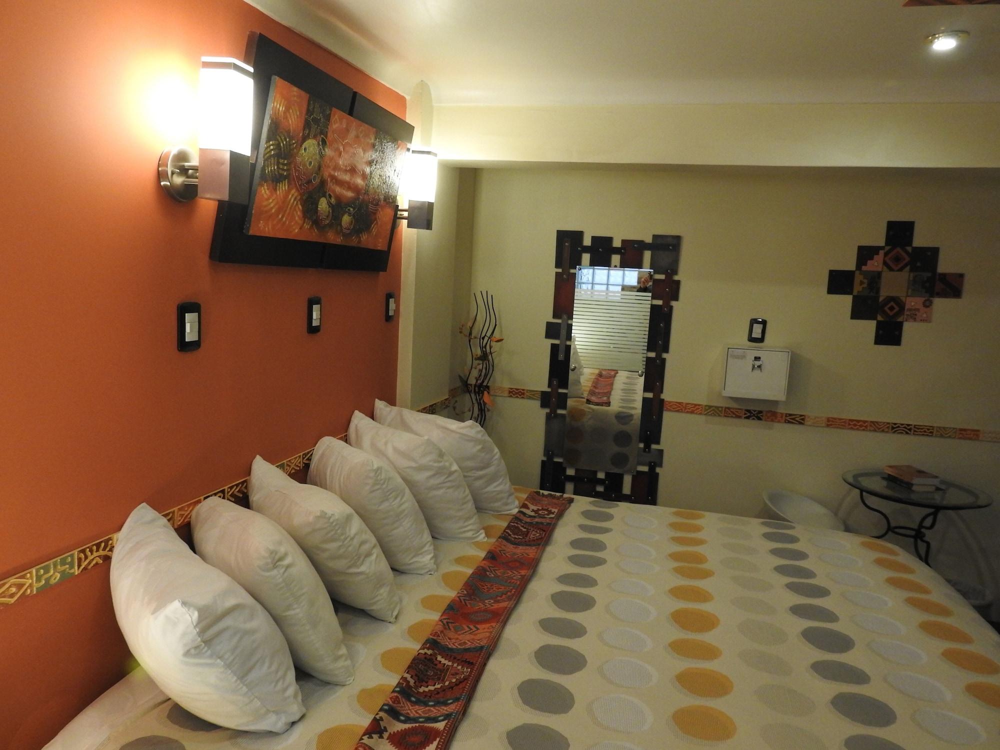 Manco Capac Hotel 3*