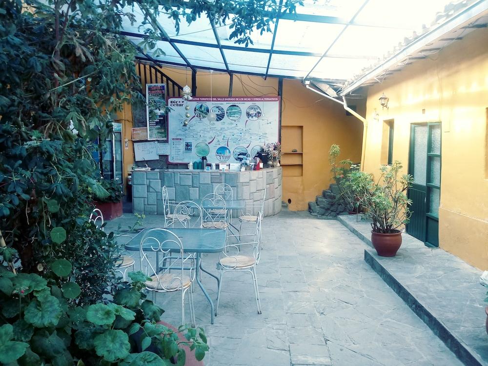 San Blas Backpacker Hostel