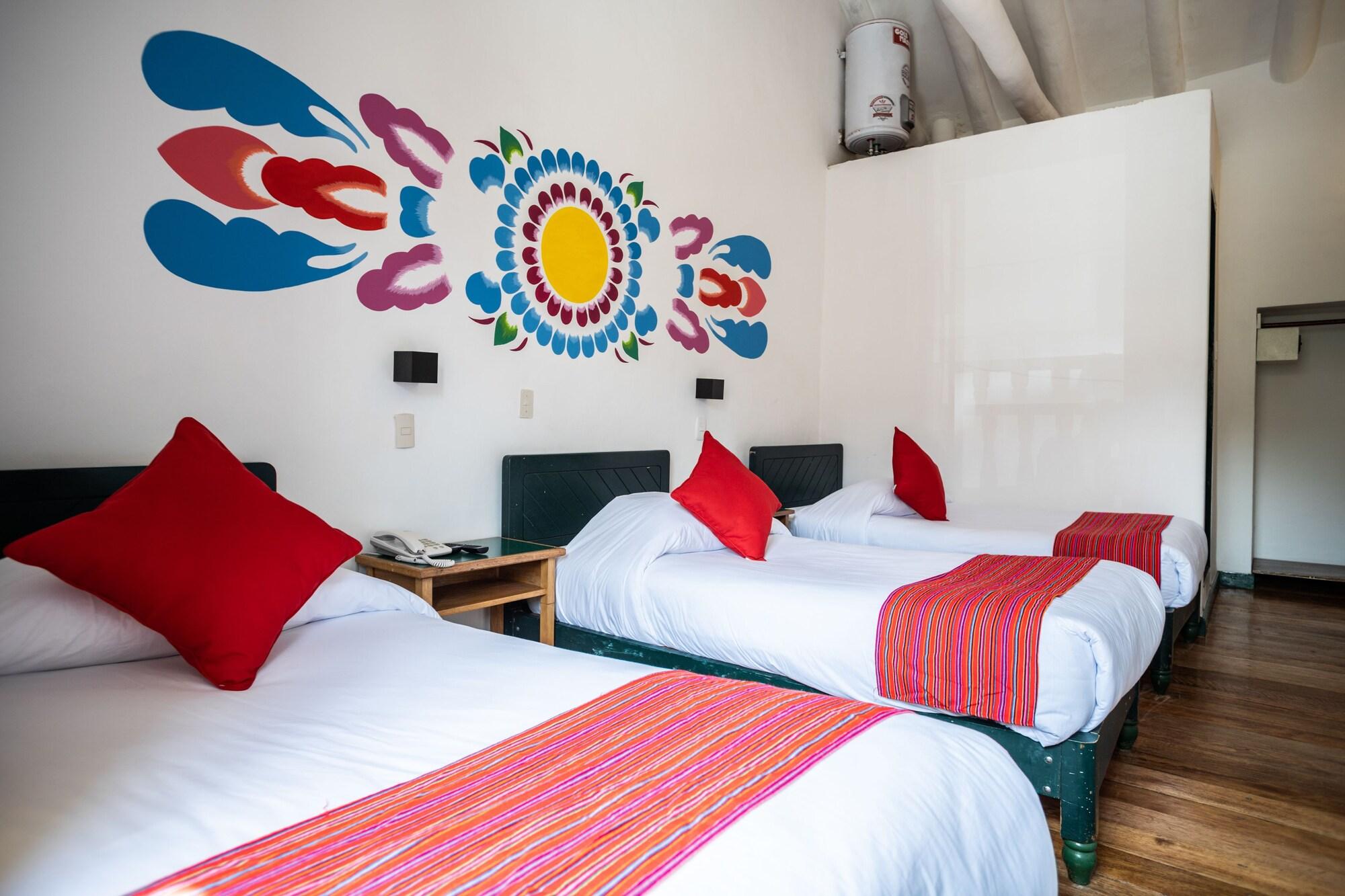 Hotel Plaza Nazarenas 3*