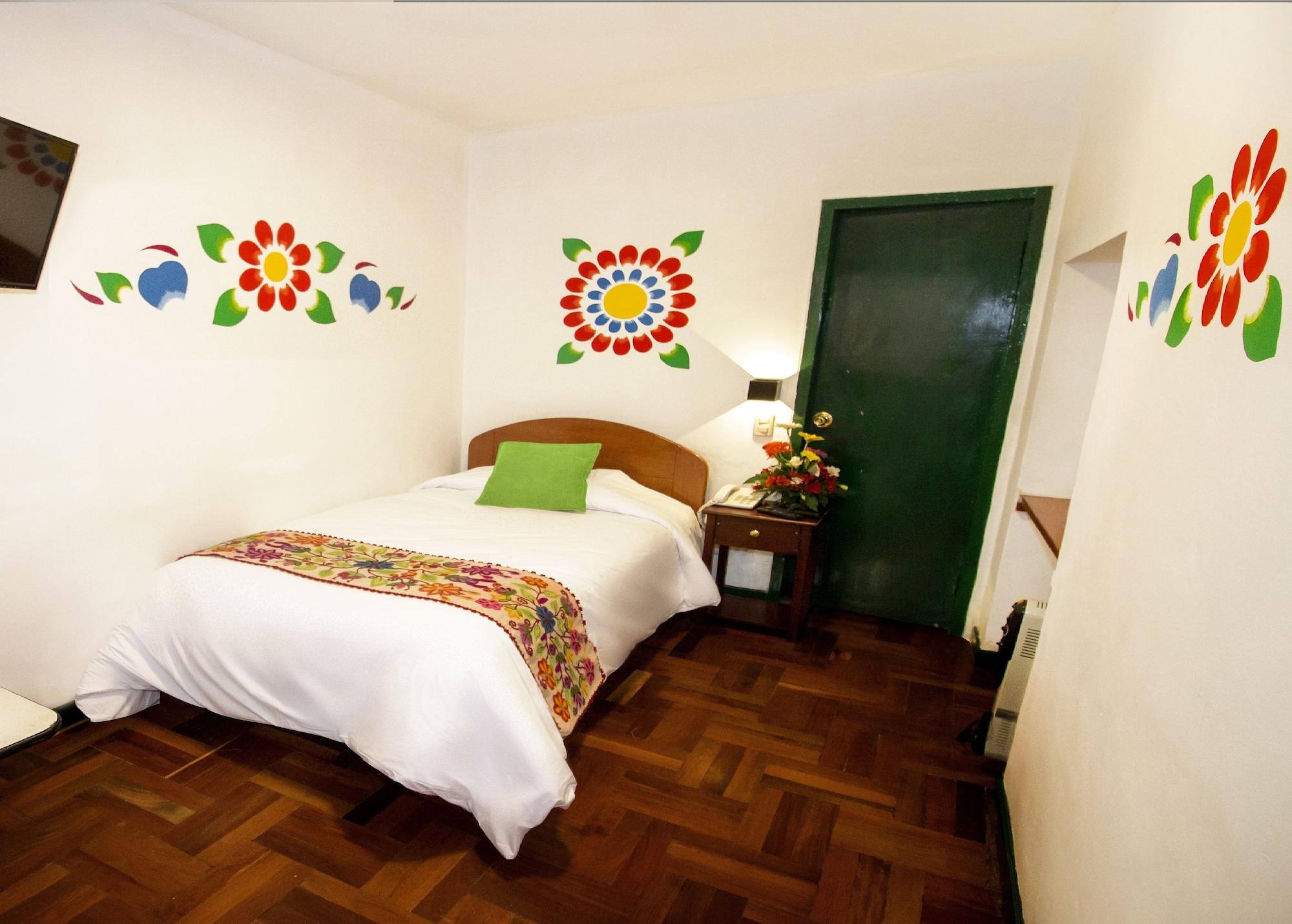 Hotel Plaza Nazarenas