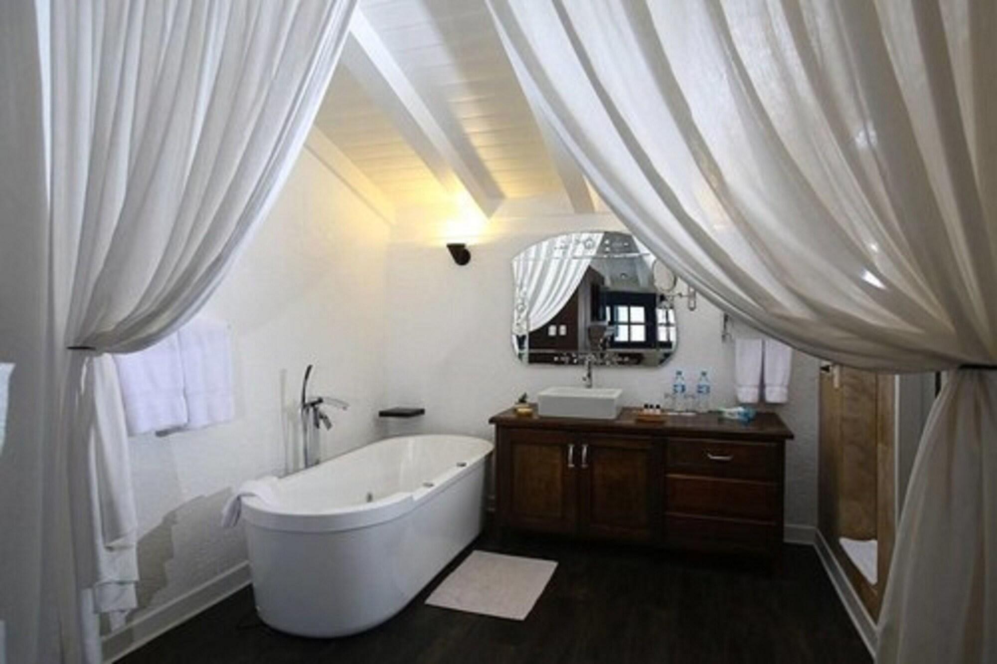 Hotel El Mercado 4*