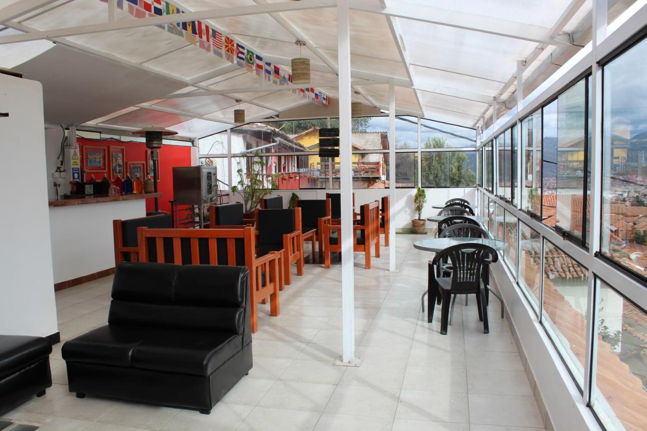 Rock Hotel *