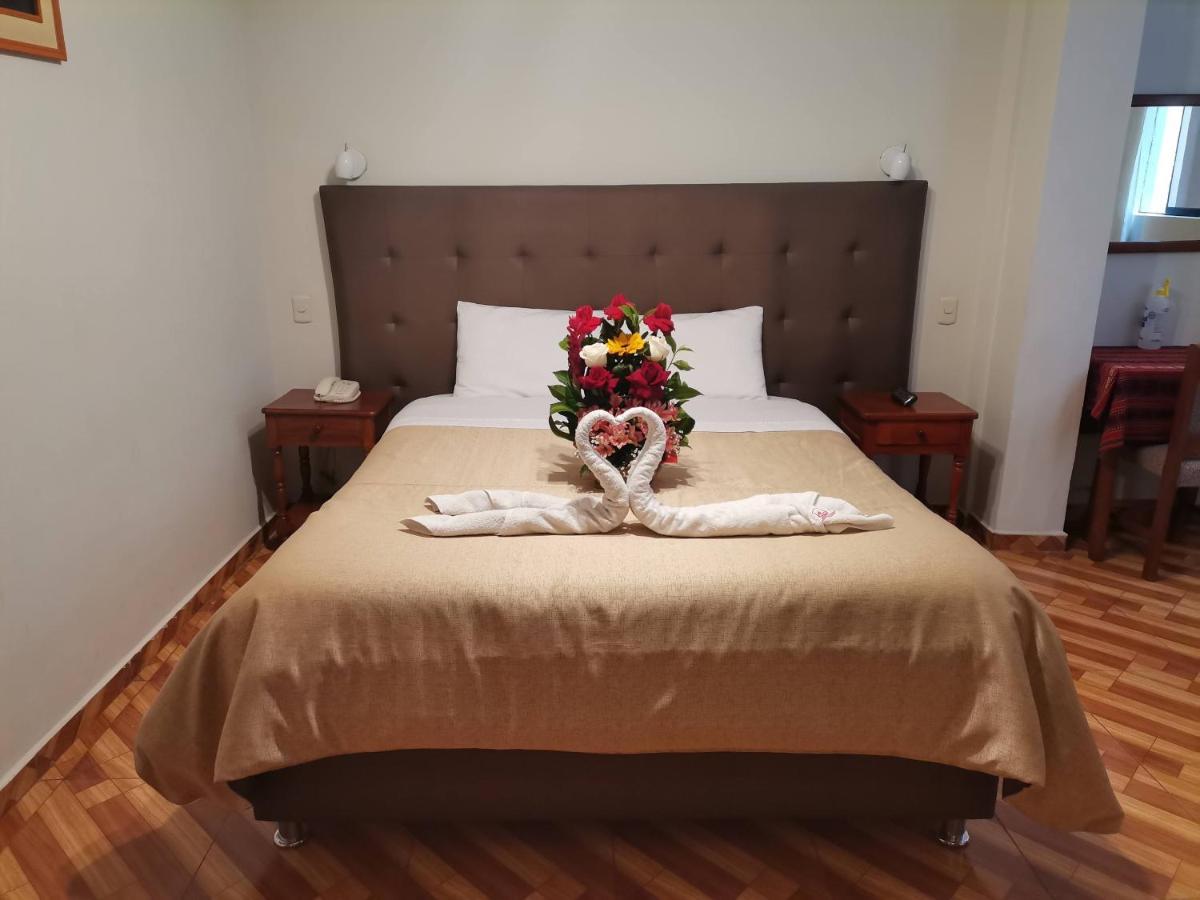 Urpi Hotel 2*