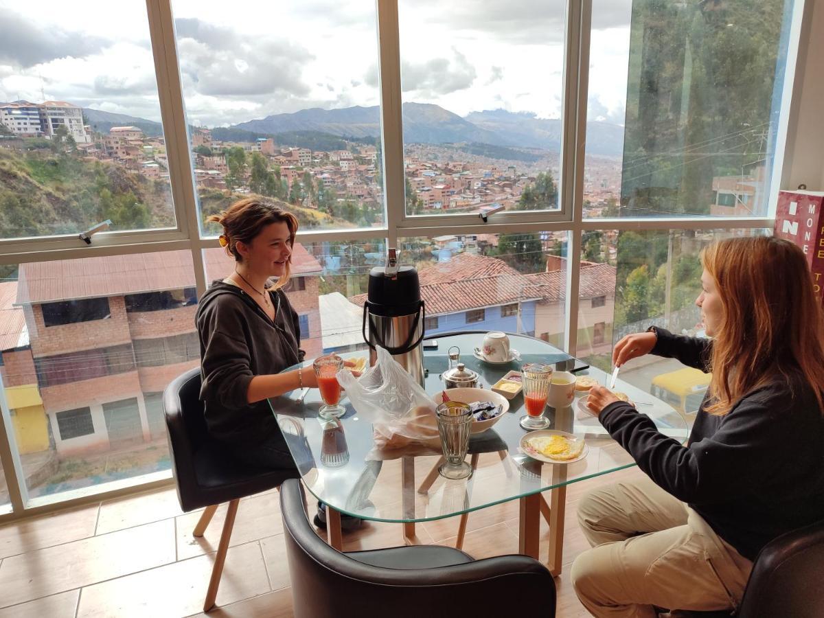 Linda House * Cuzco