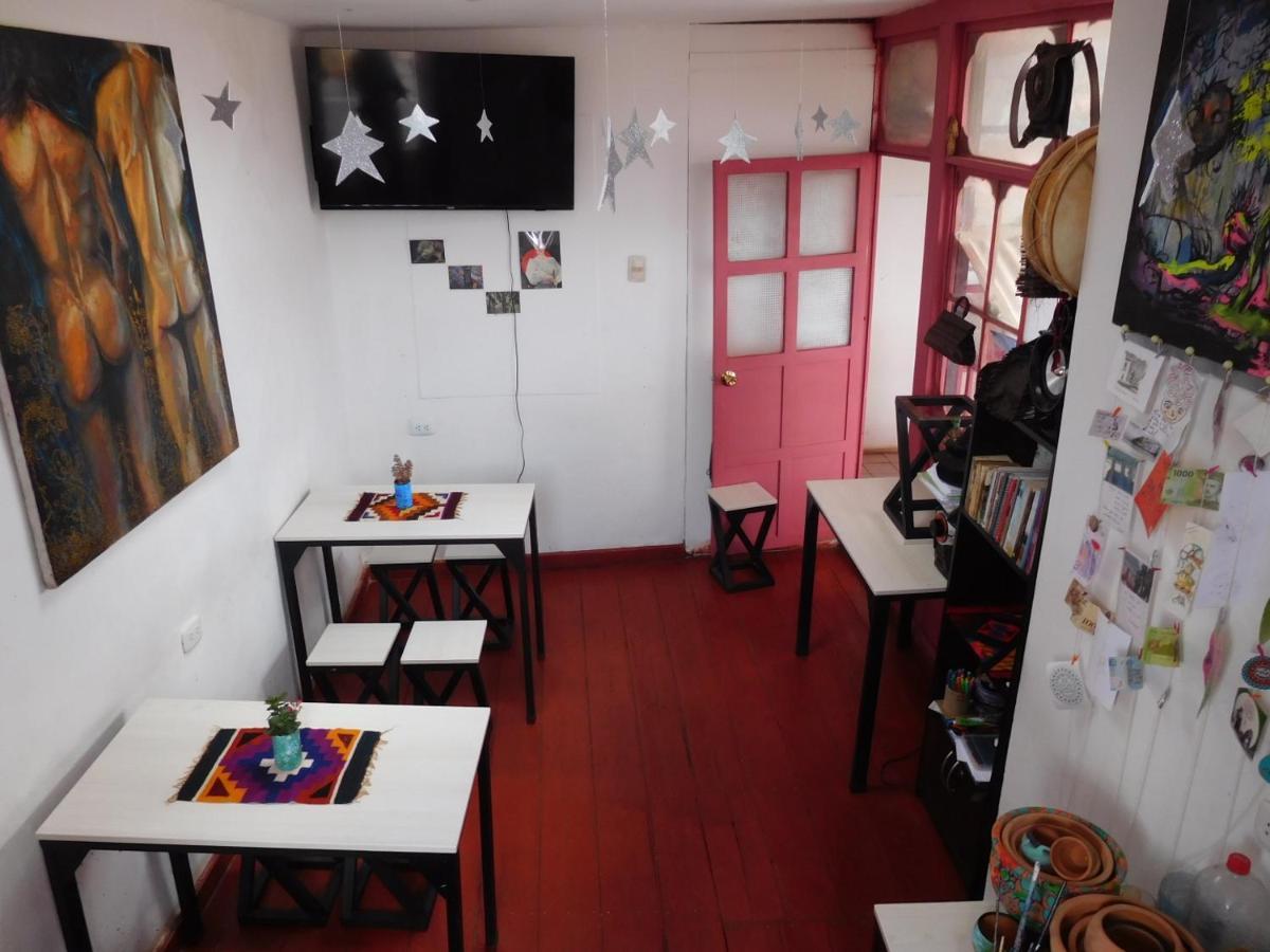 Mala Hierba Hostel *
