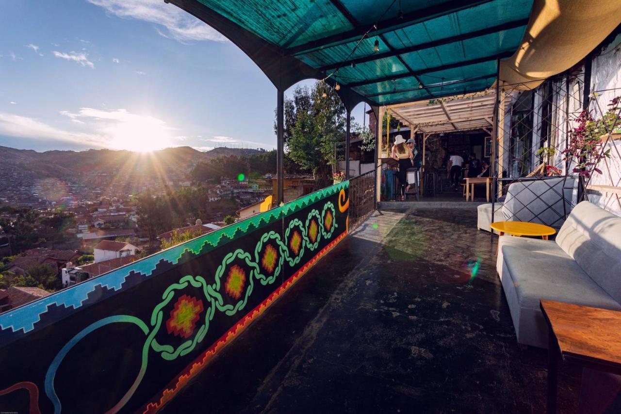 Apuhouse Hostal