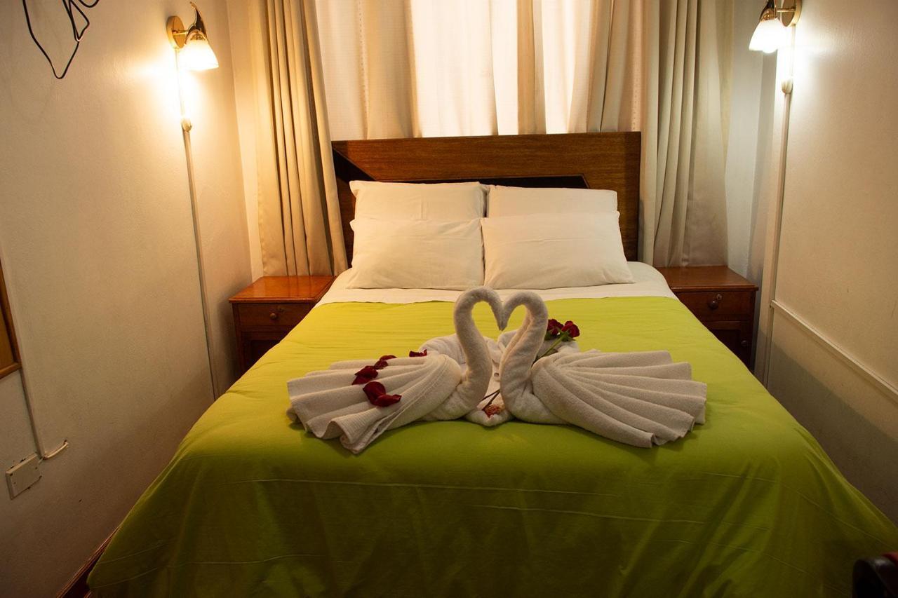 Gran Hotel Singapur Hotel 2*