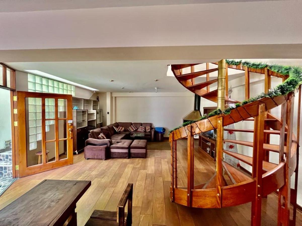 House Hostel *