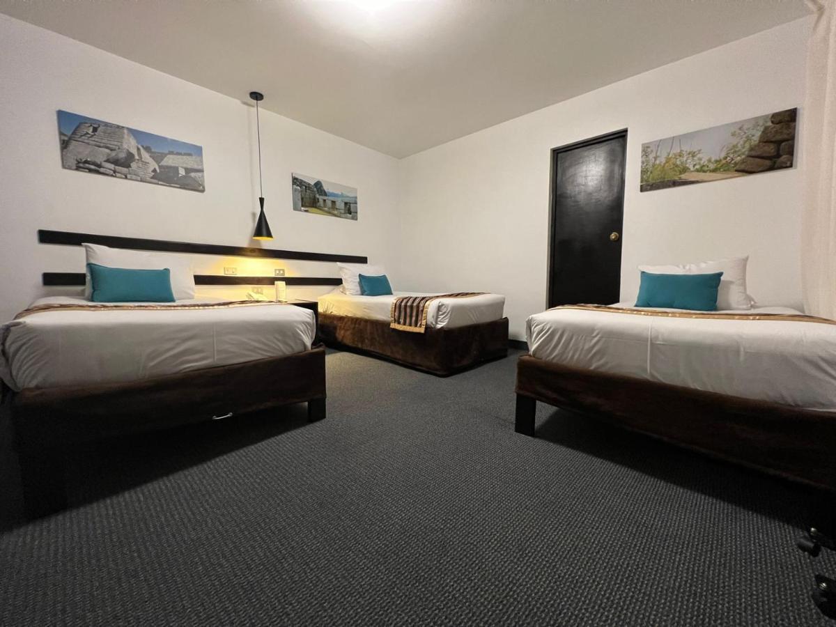 Sacha Centric, Hotel