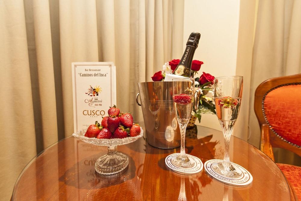 Agustos Hotel