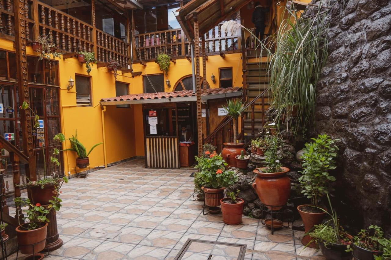 House Hotel *