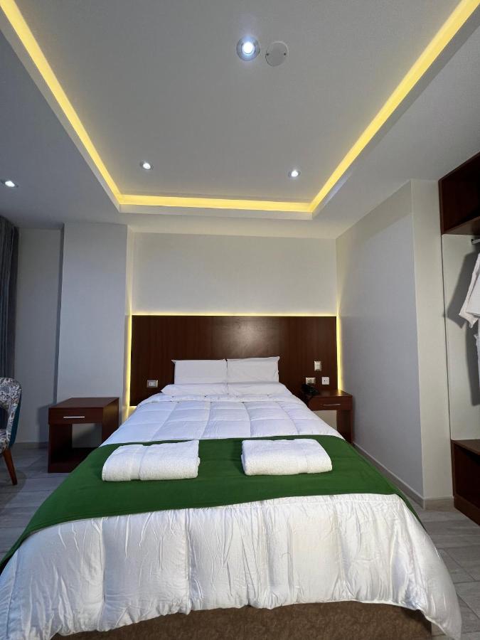 El Alamo, Ejecutivo Y Hotel 4*