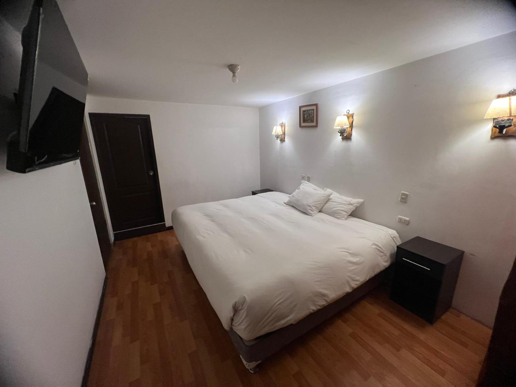 La Estancia Hotel 3*