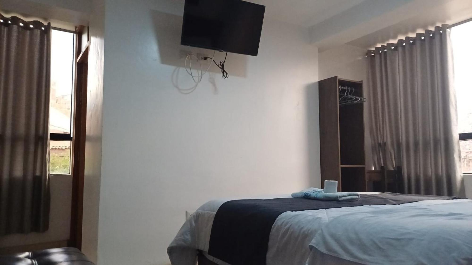 Qory Punku Militar Guest house Cusco