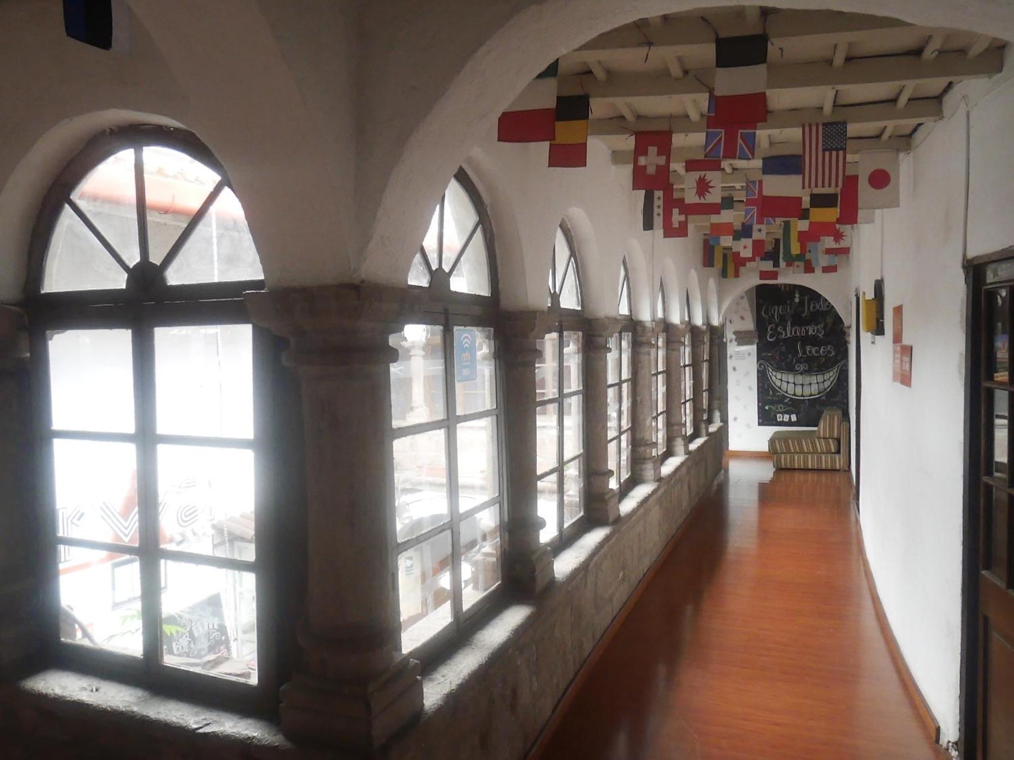 Pirwa Backpackers Colonial Hostal