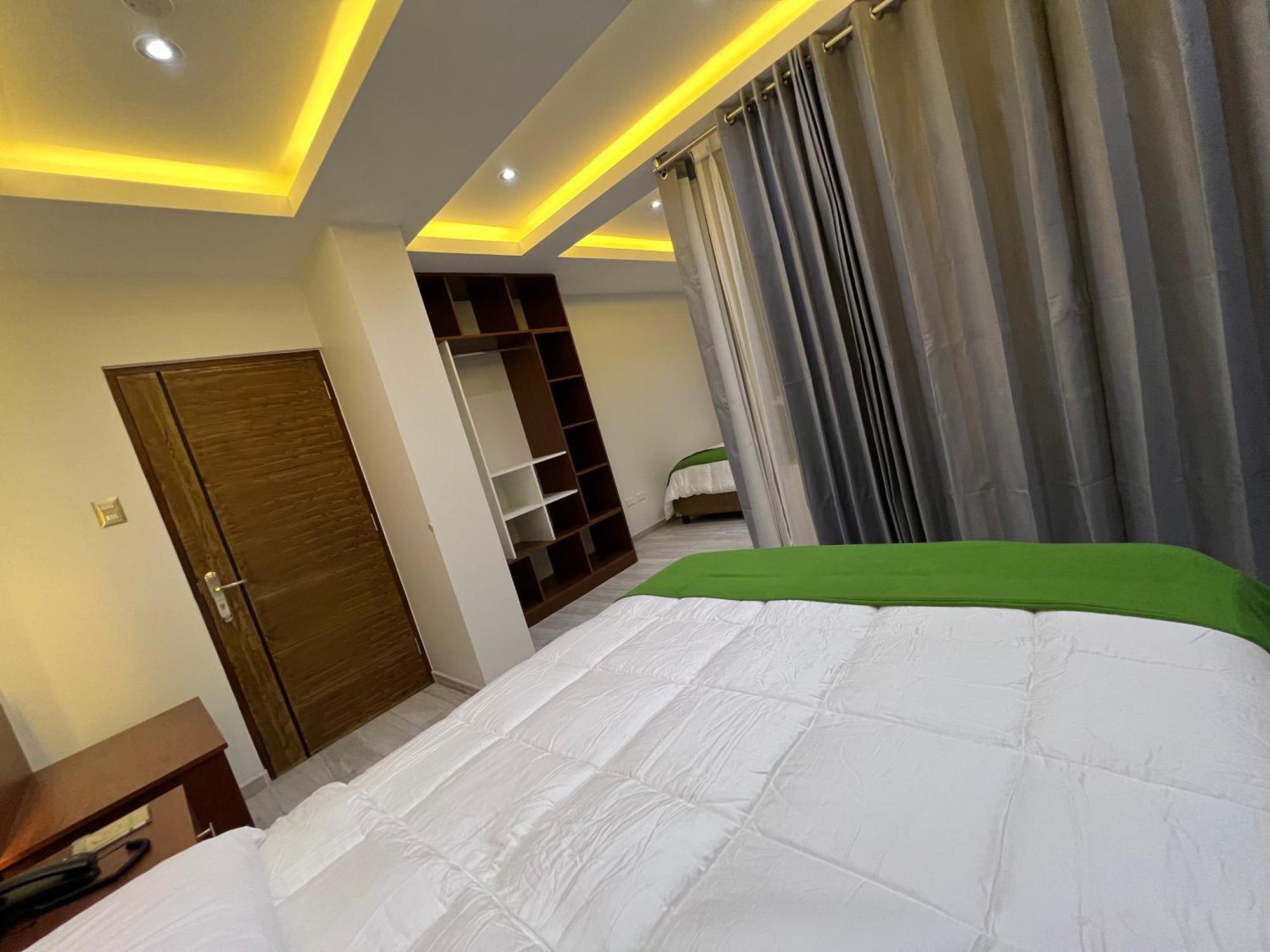 Hotel El Alamo, Ejecutivo Y 4*