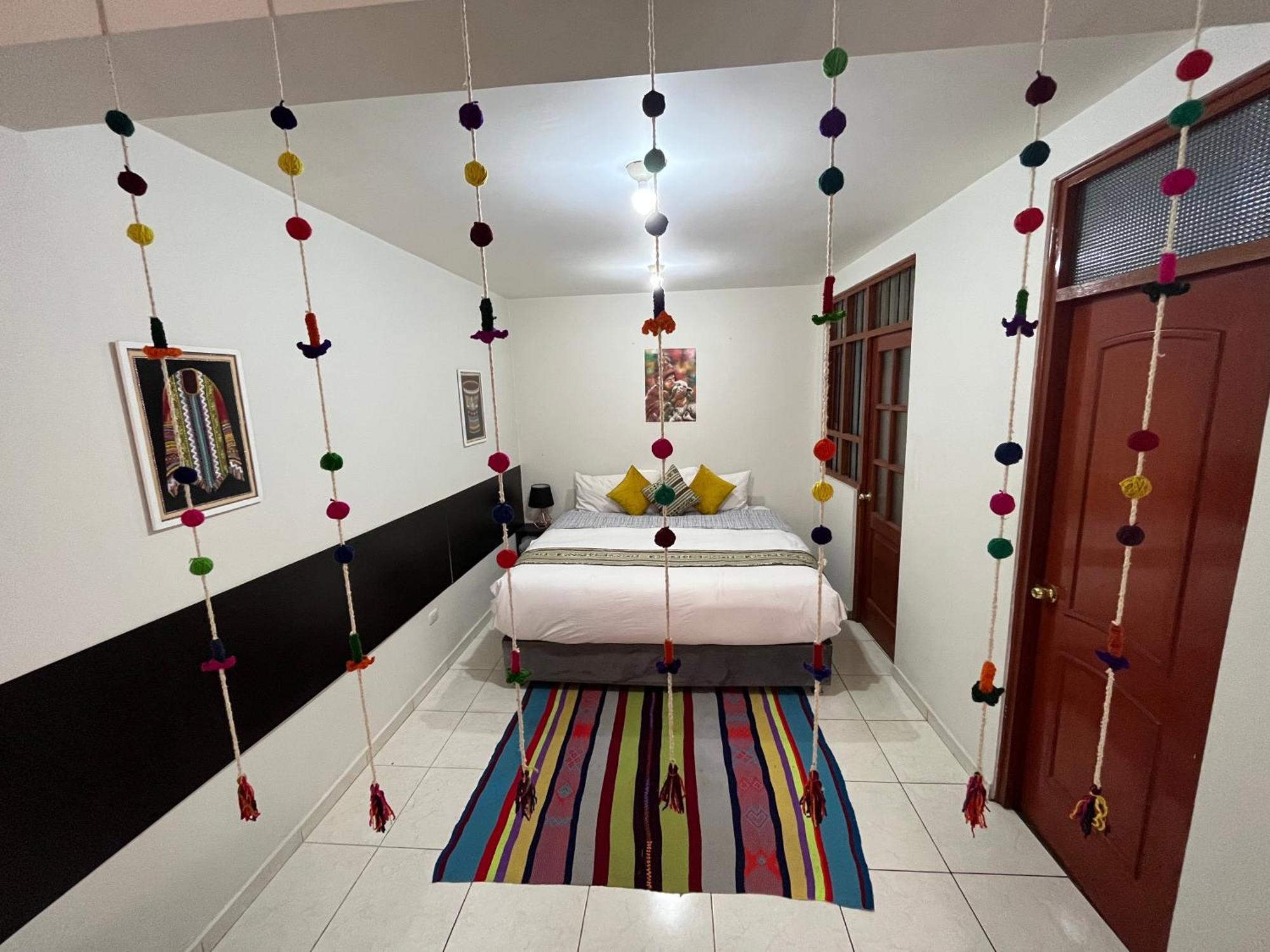 Cusco Rooms *