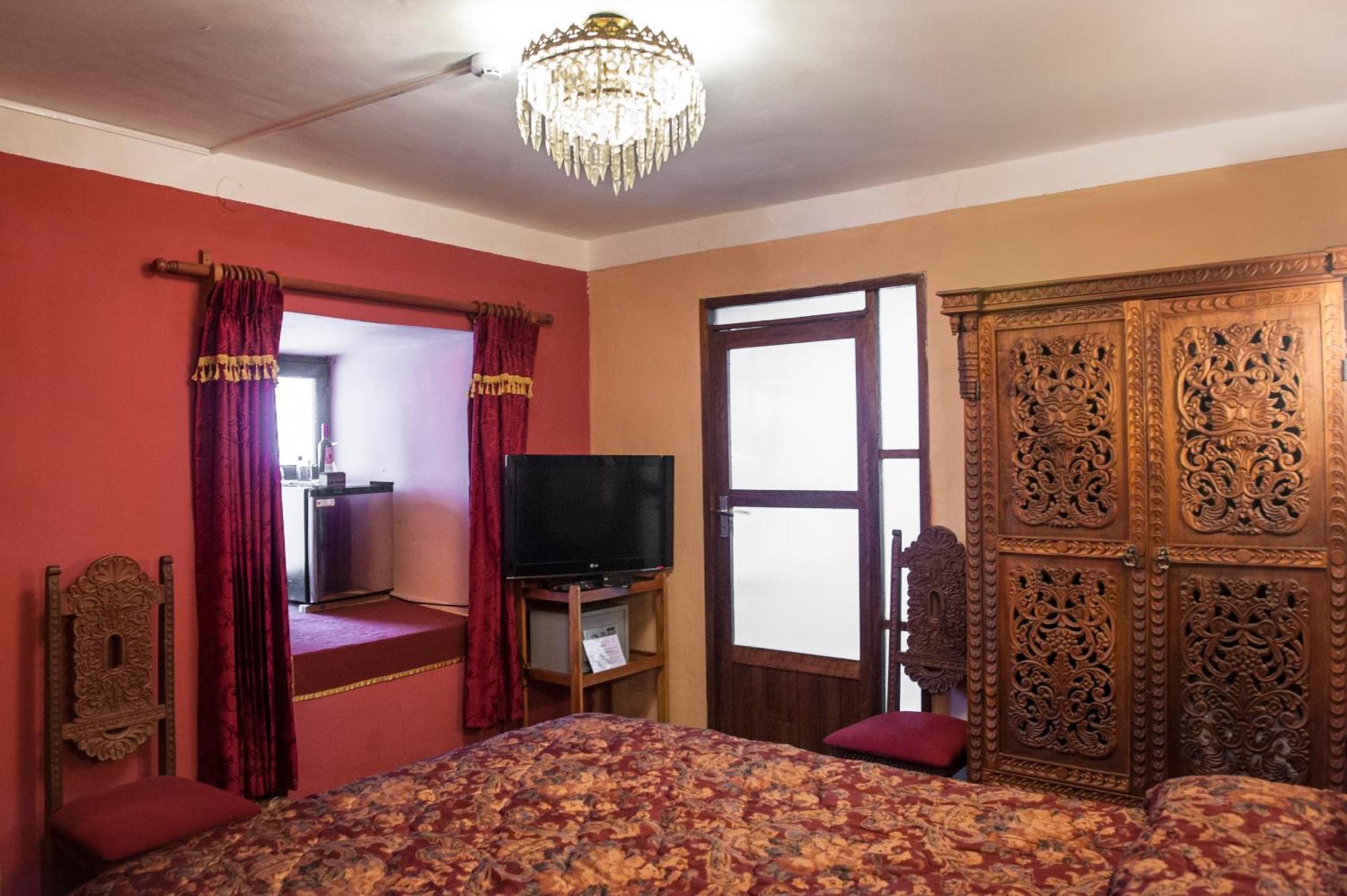 Marqueses Hotel