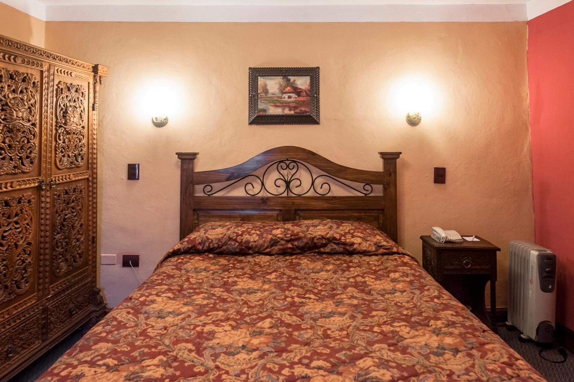 Marqueses Hotel