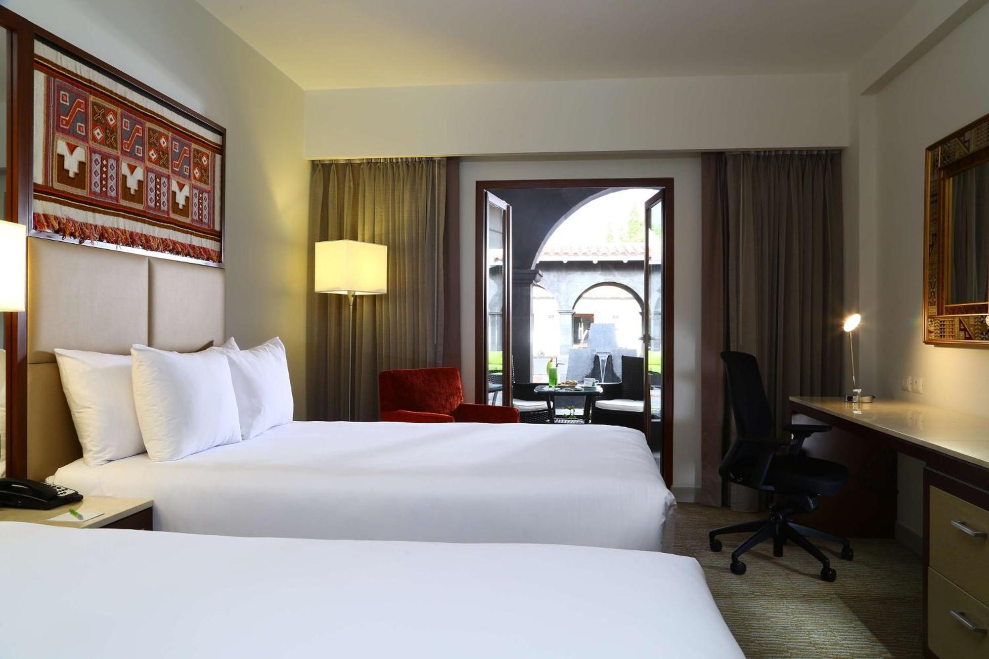 Hilton Garden Hotel 4*