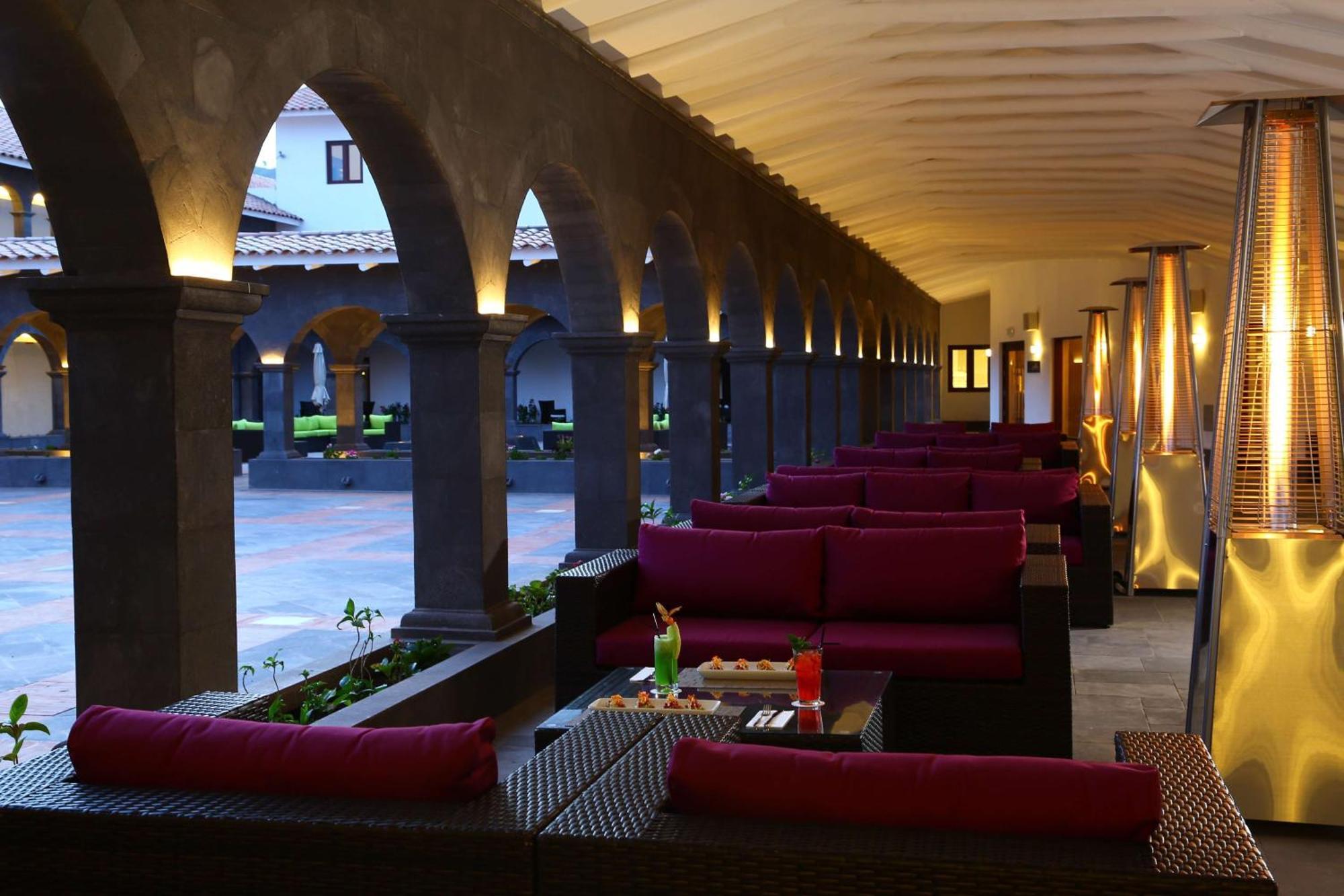 Hilton Garden Hotel 4*