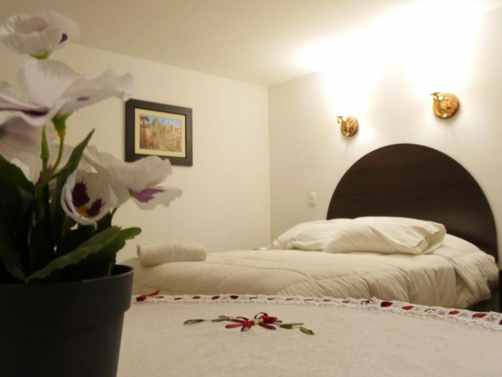 Hotel La Estancia 3*