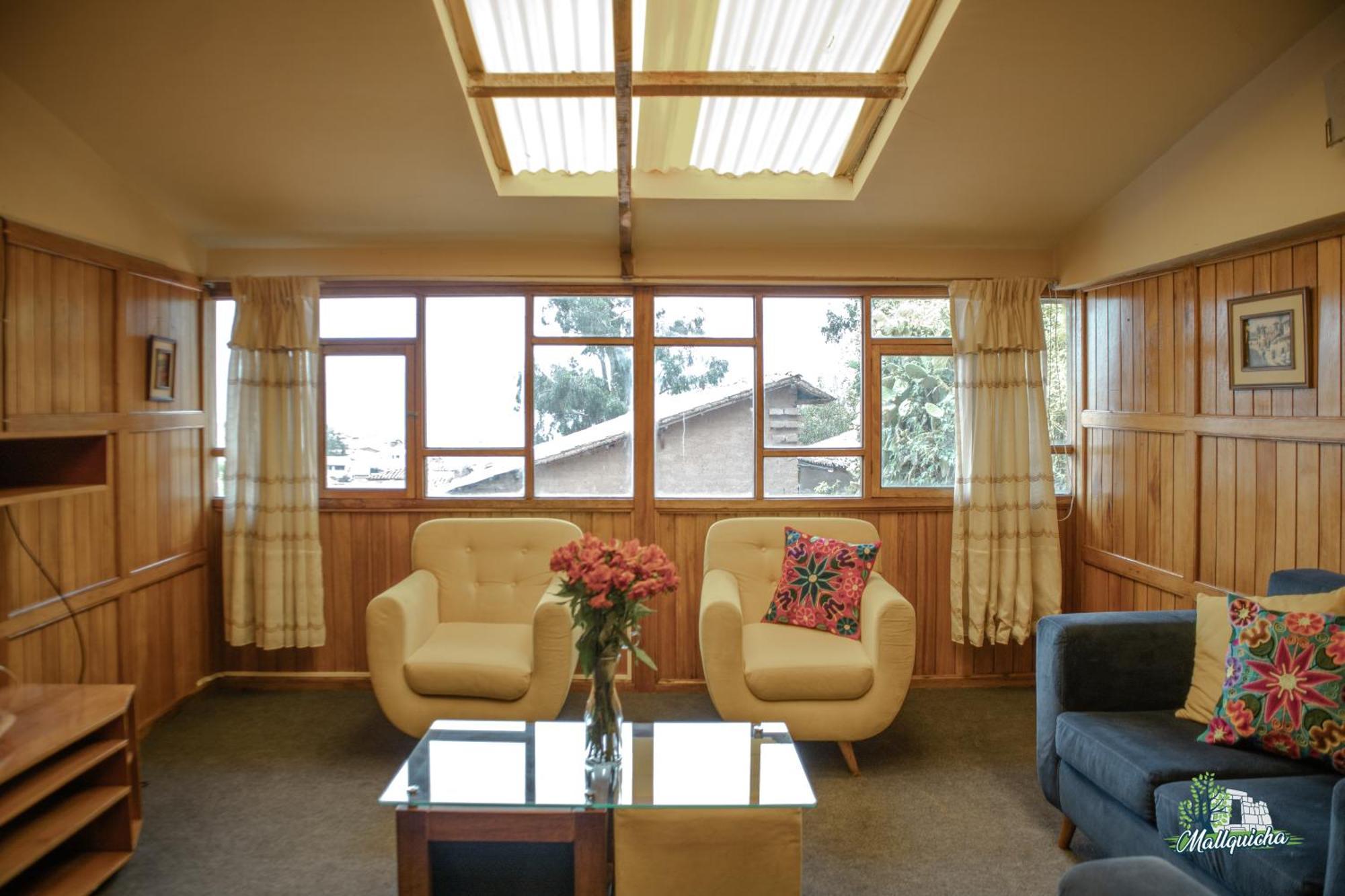 Beautiful, Spacious & Cozy House Located In The Heart Of Holiday home *