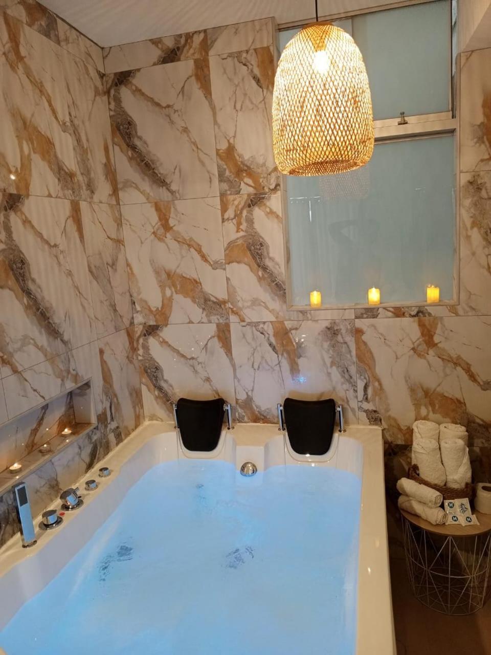 Jacuzzi