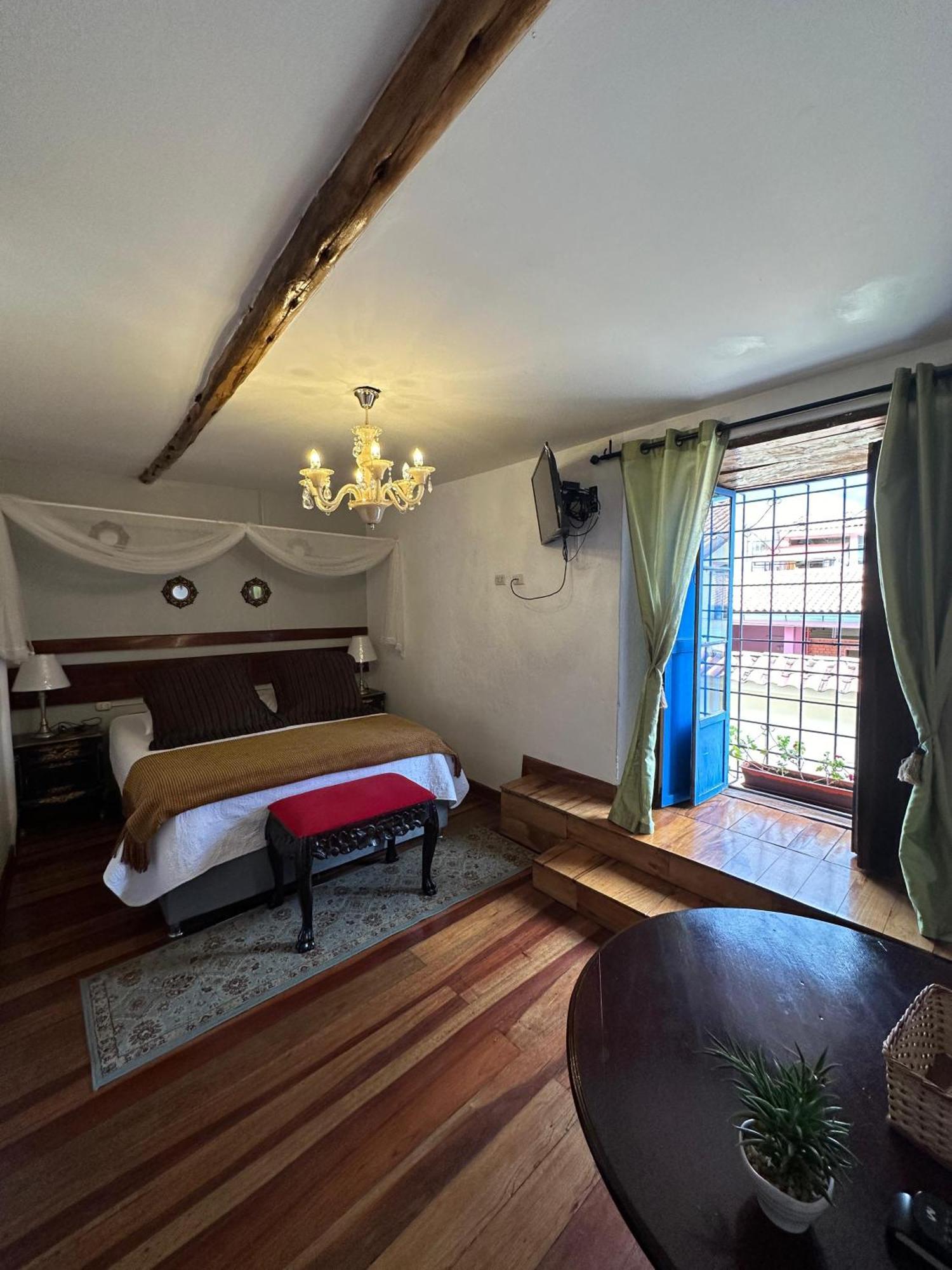 Kori Gems Cusco