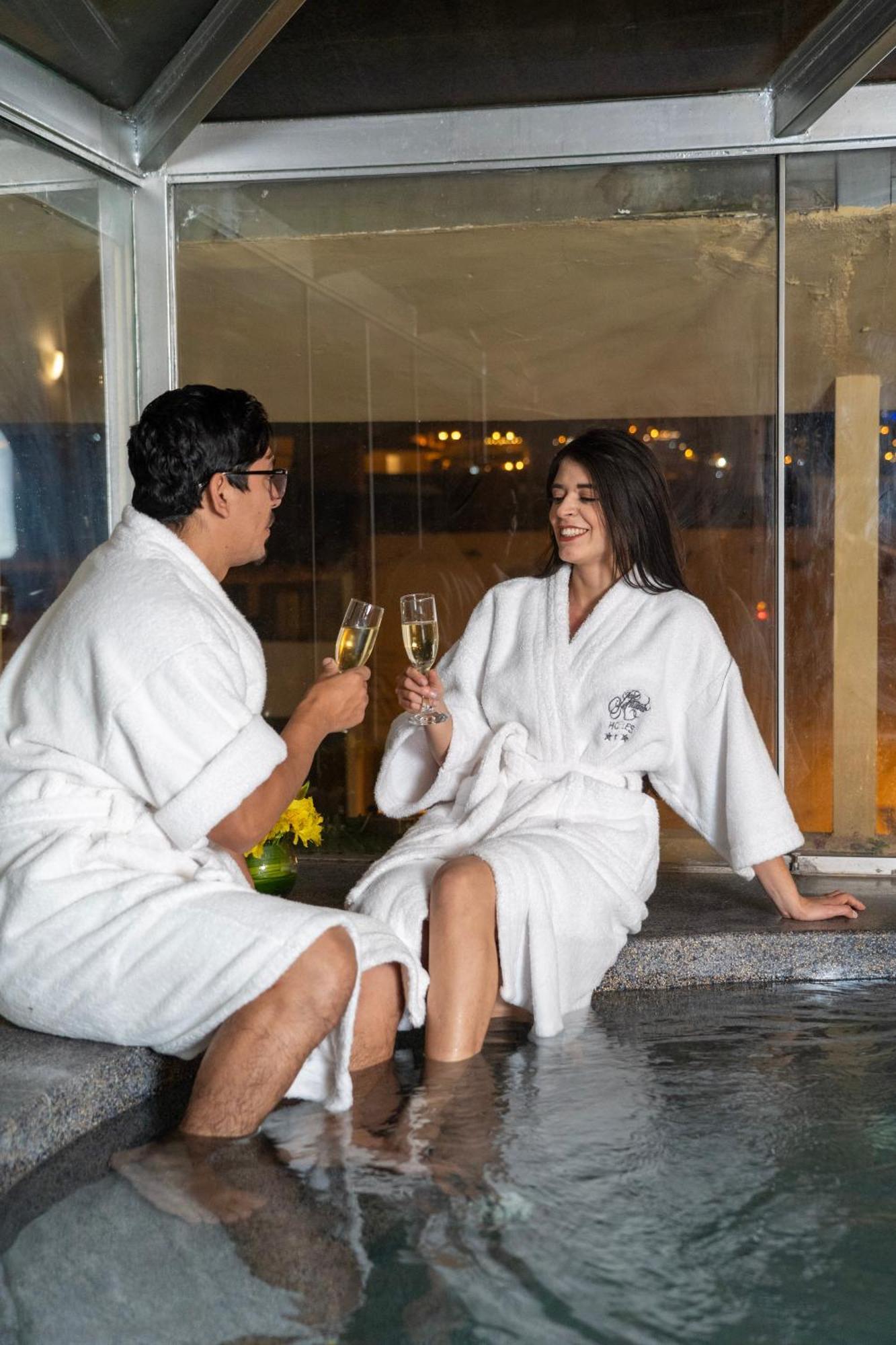 Jose Antonio Hotel 4*