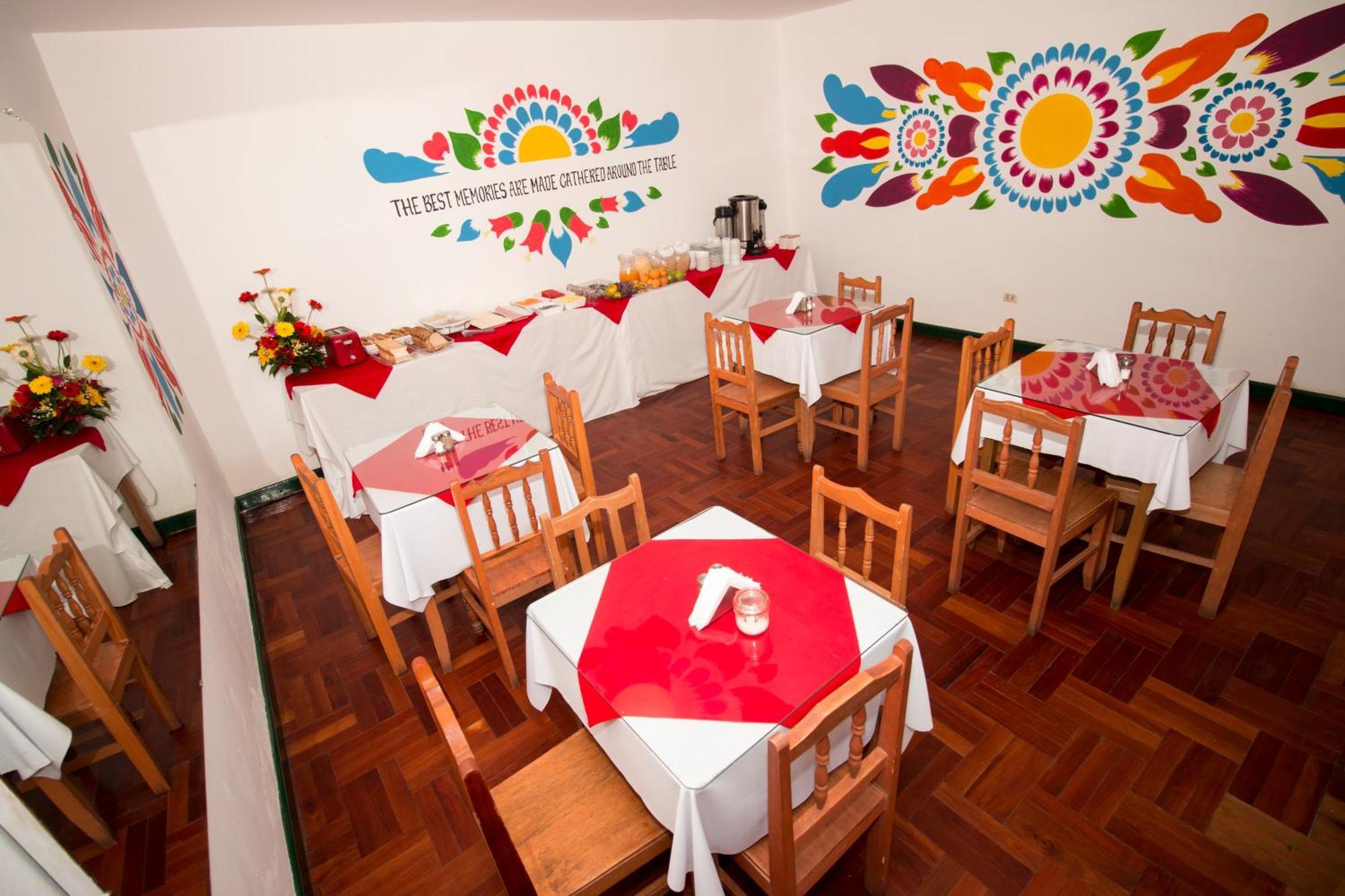 Hotel Plaza Nazarenas 3*